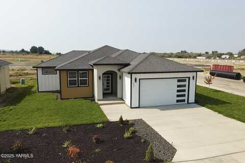 301 Victoria St, Sunnyside, WA 98944