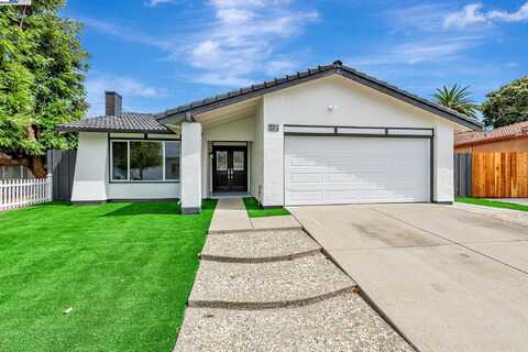 32814 Shaver Lake St, Fremont, CA 94555