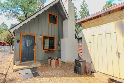 740 Vista Avenue, Sugarloaf, CA 92386