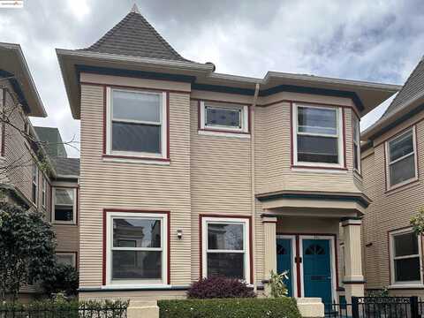 595 22Nd St, Oakland, CA 94612