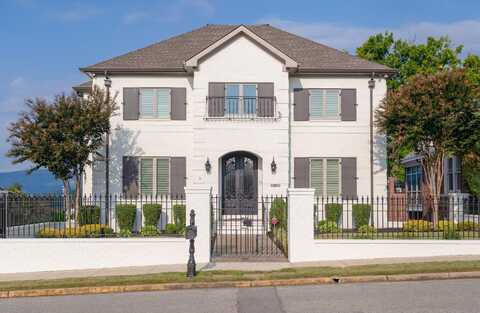 405 Forest Avenue, Chattanooga, TN 37405