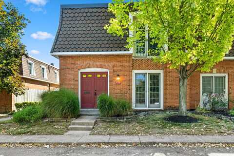 2790 Chateau Circle S, Columbus, OH 43221