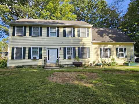 3 Cedar Ln Extension, Norwich, CT 06360