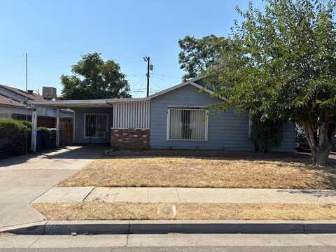 4676 Church Avenue E, Fresno, CA 93725