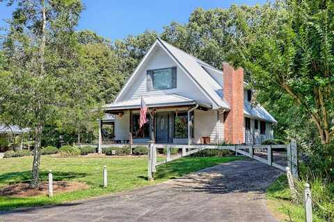101 Rush Farm Road, Otto, NC 28763