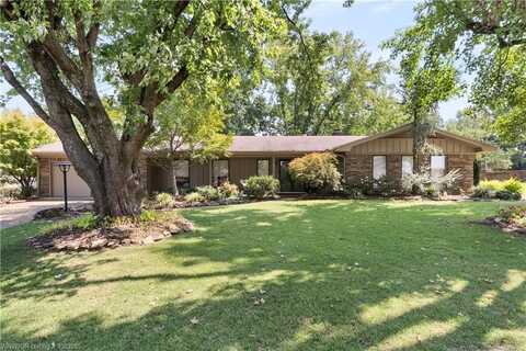 1108 N 9th ST, Van Buren, AR 72956