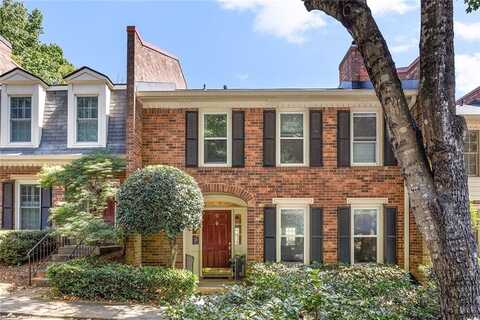 9 Queen Victoria Place NE, Atlanta, GA 30342