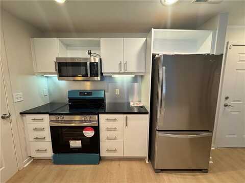 390 17th Street NW, Atlanta, GA 30363