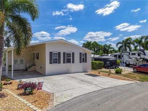 10405 Nightwood Drive, Fort Myers, FL 33905