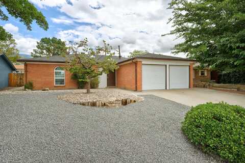 1708 Kirby Street NE, Albuquerque, NM 87112