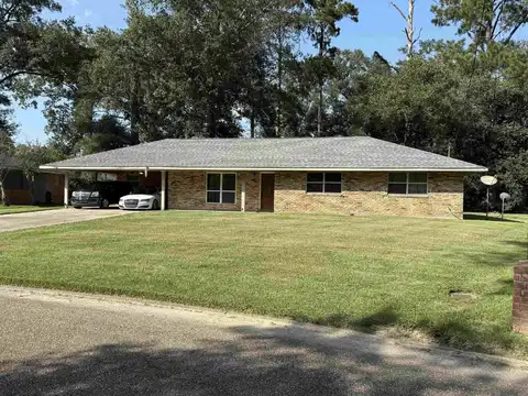 12967 Castle Hill Dr, Baton Rouge, LA 70814