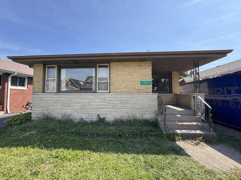 1947 Schrage Avenue, Whiting, IN 46394