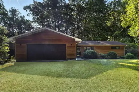 8605 N Frontage Road, Michigan City, IN 46360
