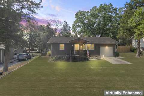 256 Divsion Street, Forsyth, MO 65653
