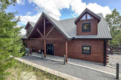904 AUTUMN RIDGE Way, Sevierville, TN 37876