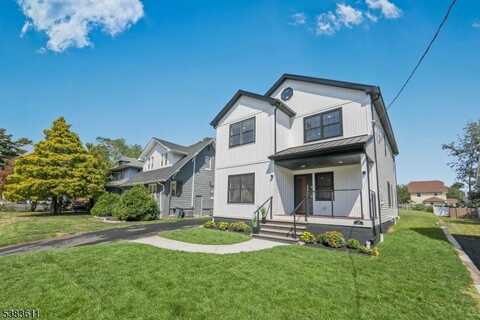 35 Franklin Rd, Teaneck, NJ 07666