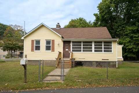 22 Highland Ave, Stanhope, NJ 07874