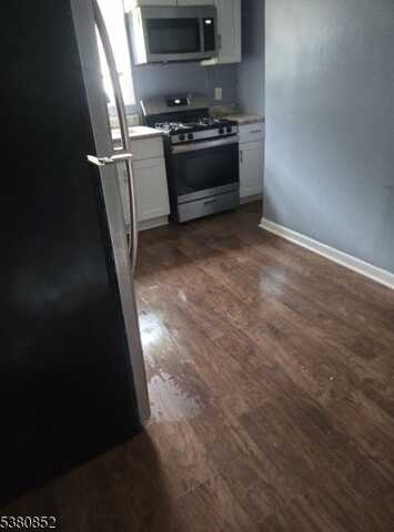 459 Grove St, Irvington, NJ 07111
