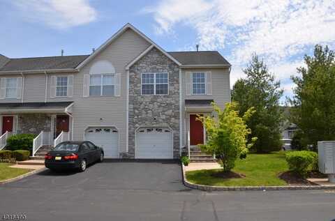 12 Dina Ln, Franklin, NJ 08873