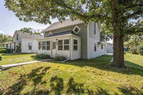 1205 E 3rd Street, Washington, IA 52353