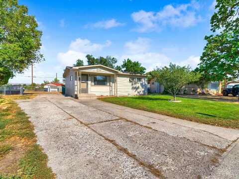 220 Baker Drive, Mountain Home, ID 83647