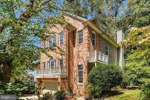 6732 BARON RD, MCLEAN, VA 22101
