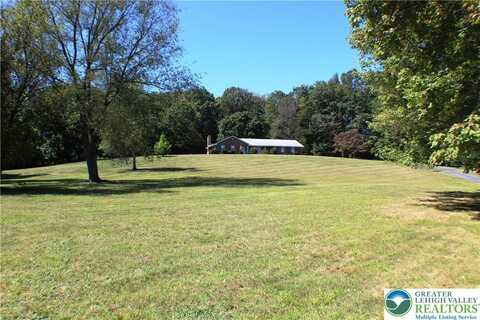 909 Wood Road, Moore Twp, PA 18038