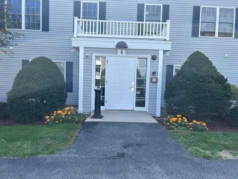 4 Crestview Circle, Londonderry, NH 03053