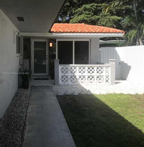 2747 SW 25th Ter, Miami, FL 33133