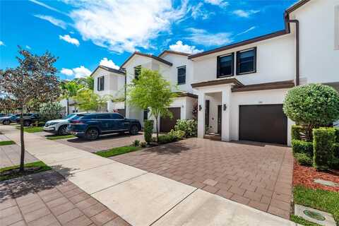 152 SW 185th Way, Pembroke Pines, FL 33029