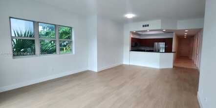 15051 Royal Oaks Ln, North Miami, FL 33181