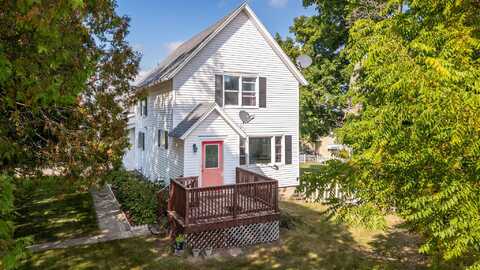 105 N Park Pl, Plymouth, WI 53073