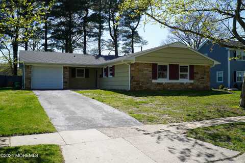 20 Ivy Hill Drive, Aberdeen, NJ 07747