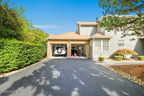 87 Fairway Boulevard, Monroe, NJ 08831