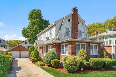 2914 162nd Street, Flushing, NY 11358