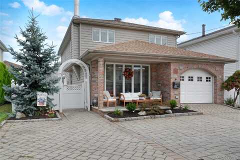 161-39 90th Street, Howard Beach, NY 11414