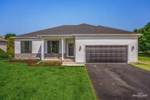 120 Boeing Trail, Poplar Grove, IL 61065