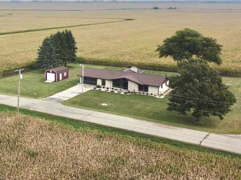 3825 S Queens Road, Rochelle, IL 61068