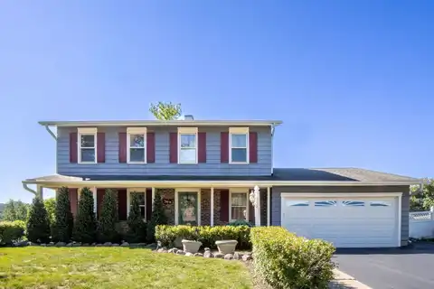 3666 Whispering Trails Drive, Hoffman Estates, IL 60192