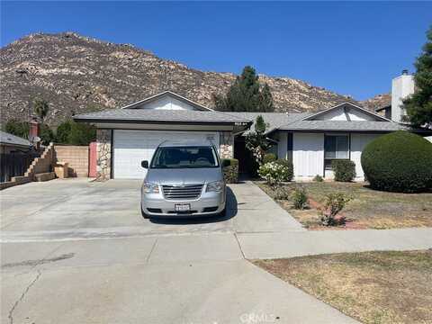 455 Glenhill Drive, Riverside, CA 92507