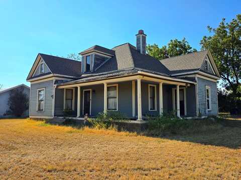 311 E AVE C, Sweetwater, TX 79556