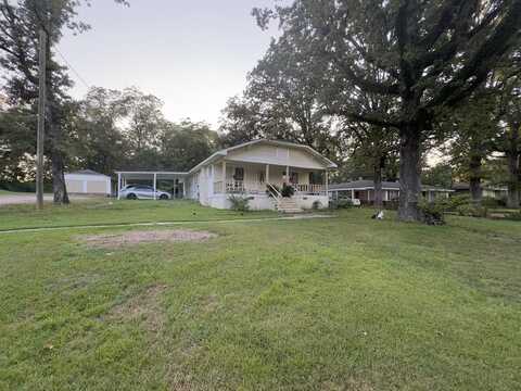 209 N. Pontotoc, Bruce, MS 38915