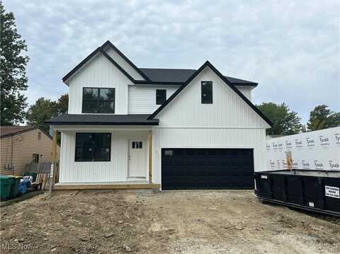 5596 Grove Avenue, Mentor-On-The-Lake, OH 44060