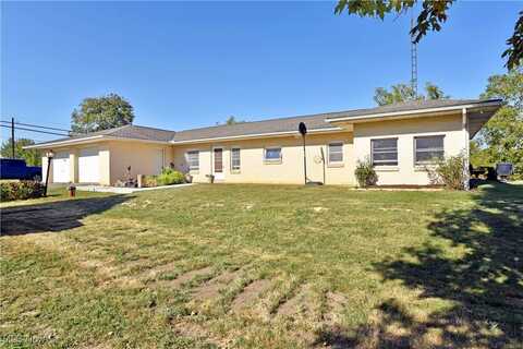 5181 State Route 516 NW, Dover, OH 44622