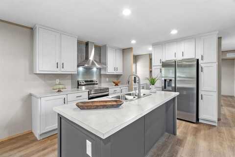 1121 Pawnee Trail, Granbury, TX 76048