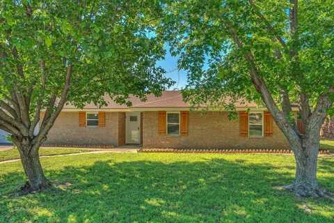 1507 Linda Street, Bowie, TX 76230