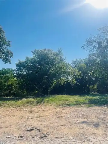 2958 Columbus Avenue, Fort Worth, TX 76106