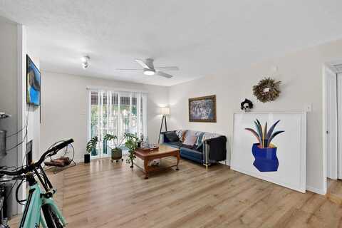8109 Skillman Street, Dallas, TX 75231