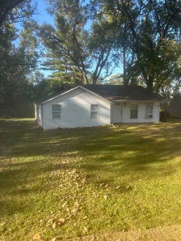 529 Carola St, CREVE COEUR, IL 61610