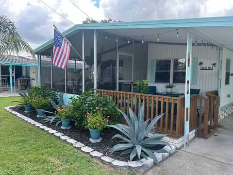 10512 Fitting Ln, Hudson, FL 34667